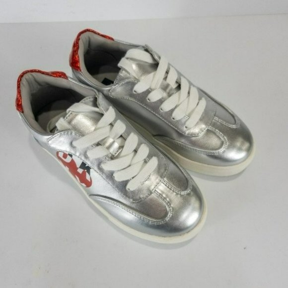 DKNY Girls Silver Heart Sneakers -13 - Picture 3 of 4